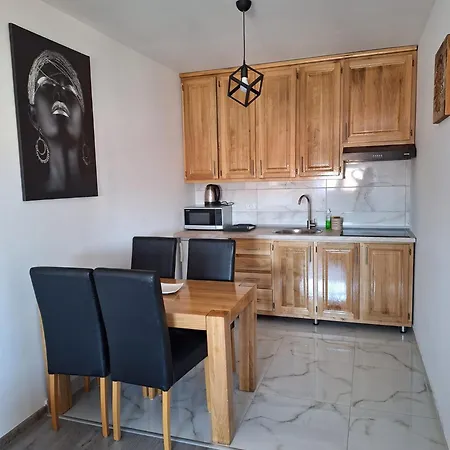 Lilly Apartment *